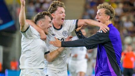 Bayern und Dortmund chancenlos - Ganz Deutschland ist verliebt in unsere U21!