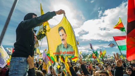Konflikt mit Türkei: Kurden-Organisation PKK verkündet Auflösung und beendet bewaffneten Kampf
