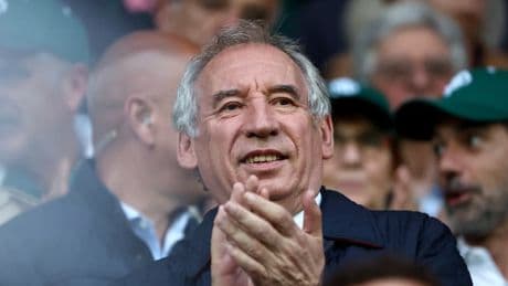 Rugby, courses de chevaux et pugnacité: après six mois d’épreuves à Matignon, les secrets de François Bayrou pour garder le moral