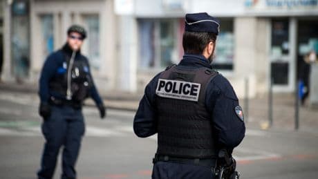 Policier gravement blessé : à Coutances, le «choc» entre paisibles festivaliers de jazz et supporters de foot
