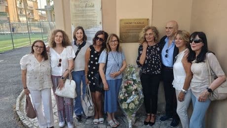 Le 'ragazze del pulmino' dedicano una targa a Simonetta Avalle