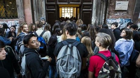 Calendario scuola 2025/26: quando inizia, i ponti, le vacanze, l'esame di Maturità. Tutte le date regione per regione