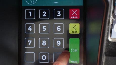 Attention au « shimming », cette fraude à la carte bancaire quasi impossible à éviter