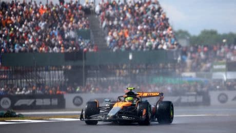 Norris y Hulkenberg espantan fantasmas en Silverstone