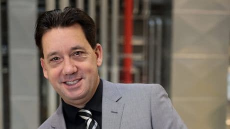 Zur neuen Saison - Schiri-Star Gräfe wird BILD-Experte!