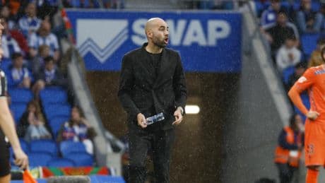 Giráldez ve a su equipo "cada vez más sólido"