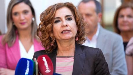 Montero visita un solar en el que el Gobierno prometió 1.000 pisos en 2008 y suplanta a la ministra de Vivienda