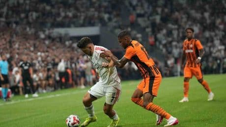 CANLI ANLATIM: Beşiktaş, Shakhtar Donetsk'i ağırlıyor / UEFA Avrupa Ligi 2. eleme turu