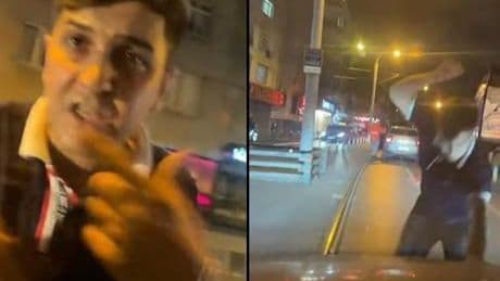 Güngören’de yol verme kavgası: Sürücü camı yumruklayarak parçaladı