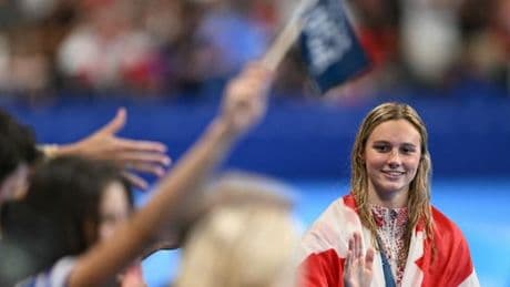 Natation : la Canadienne Summer McIntosh bat le record du monde du 400 m nage libre