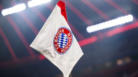 Tragischer Todesfall - Trainer (†) bricht im Camp des FC Bayern zusammen