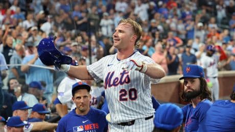Pete Alonso’s historic homers lead power barrage as Mets crush Braves to end seven-game skid