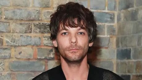 Louis Tomlinson shares first loved-up snap with Zara McDermott after Glastonbury