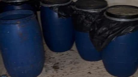 Samandağ'da sahte içki ele geçirildi