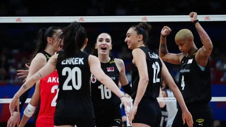 Normal sezonu 6. sırada tamamlamıştık... Filenin Sultanları'nın Milletler Ligi çeyrek finalindeki rakibi belli oldu!
