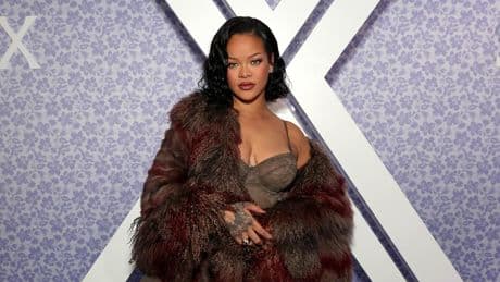 Rihanna Climbs Again With A Once-Forgotten Album Track That’s Now A Hit