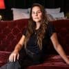 ‘Mannen maken aan de lopende band seksuele grappen bij de koffiemachine. Maar mij proberen ze al tien jaar de mond te snoeren’