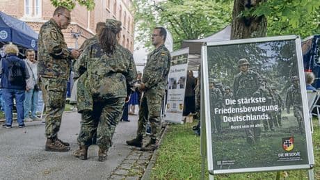 Manifest für Frieden | SPD-Politiker: »Gemeinsame Sicherheit ist eine Herkulesaufgabe«