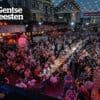 De Feesten zijn (stiekem) begonnen met ‘dag 0’ op de Vlasmarkt: “De beste dag, want morgen komen de toeristen en Hollanders”
