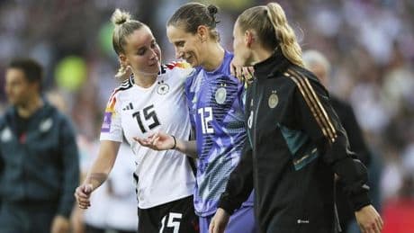 Fußball: Wirtz, Gwinn und Berger als Fußballer des Jahres geehrt