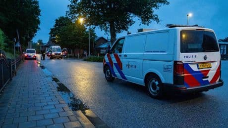 Dode door aanrijding in Gelderse Hattem, bestuurder auto slaat op de vlucht