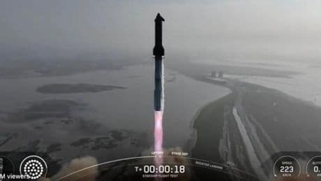 Neunter Testflug von SpaceX-Riesenrakete gestartet