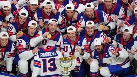 Eishockey-WM: USA gewinnen historischen Titel für gestorbenen Mitspieler