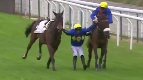 Crazy moment jockey goes ‘horse skating’ in middle of race after falling off saddle and ‘hanging on for dear life’
