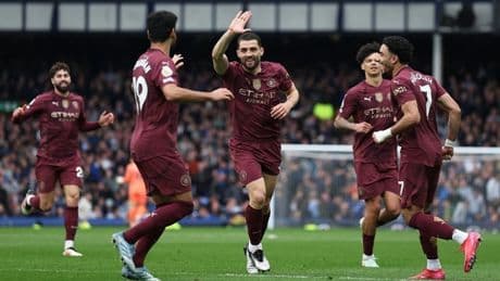Manchester City, 84'ten sonra açıldı!