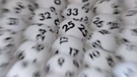 Lotto-Panne: Kugel der Superzahl verkantet sich gleich zweimal