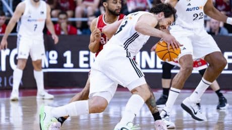 Llull mantiene con vida la racha de victorias del Madrid en Liga Endesa