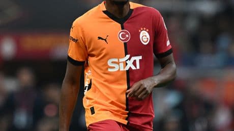 Bir Osimhen 15 takıma bedel