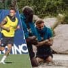 Noa Lang lijkt al goed op te schieten met Belgische ploegmaats bij Napoli - Racing Genk denkt aan terugkeer van Junya Ito