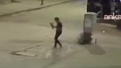 Aksaray'da yavru kediye işkence