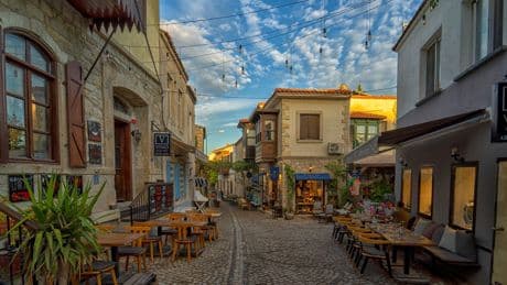 330 bin TL'yi duyan kaçıyor, 10 günlük tatil bir ev parası!