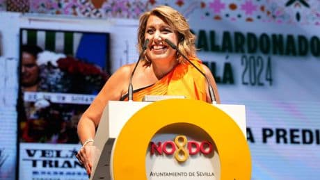 Susana Díaz, una 'muerta muy viva', carga contra Sánchez y Montero: "Todos saben lo que pasó en aquellas primarias"
