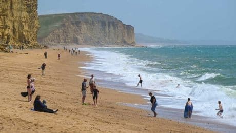 UK weather: Brits to bask in glorious sunshine today after Met Office storm warnings as temperatures rise to 24C