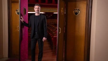 Baptiste Charroing, le nouveau patron du Théâtre des Champs-Elysées, mise sur la jeunesse et la tradition