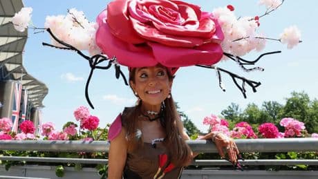 Los tocados, las pamelas y la realeza se adueñan un año más de las carreras de Royal Ascot