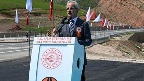 Bakan Uraloğlu: Siirt ile Kurtalan arasında yeni demir yolu hattı yapılacak