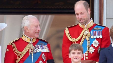 Carlo d’Inghilterra, è passaggio di consegne al figlio William al Trooping the Colour