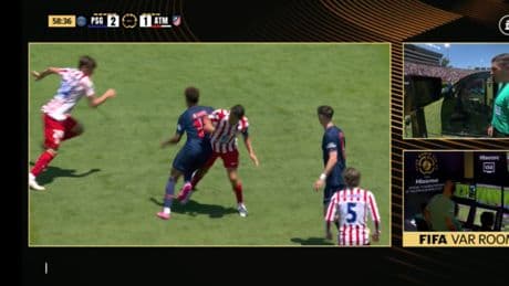Kovacs anuló el 2-1 de Julián Álvarez tras revisar la jugada, previo aviso del VAR
