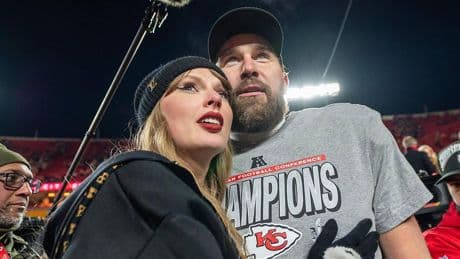 Beliebtes Promi-Paar: Kelce über die Beziehung mit Swift: "Einfach zwei Menschen, die sich lieben"