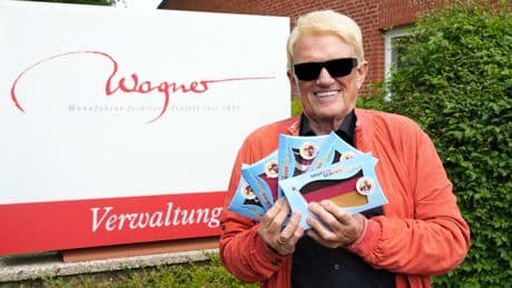 Wegen der Flagge? - Kaum einer will Heinos Deutschland-Schokolade verkaufen