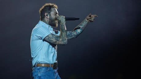 Post Malone in der Wuhlheide: Explosiver Start und rührende Worte