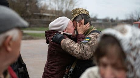La Russie vise intentionnellement les hôtels ukrainiens pour faire fuir les journalistes