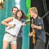 Meau maakt samen met lief/gitarist Vadim droom waar op Werchter Boutique: “Zingen over gevoelens voor een ander? Nee, dat is niet raar”