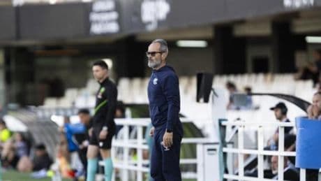 'Rajadón' de Cervera contra los árbitros: "No me merecen ningún respeto"