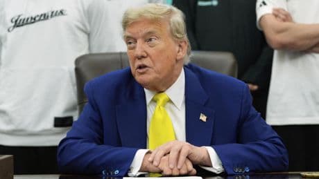 [En direct] «Pourquoi n’y aurait-il pas un changement de régime à Téhéran?», s'interroge Donald Trump