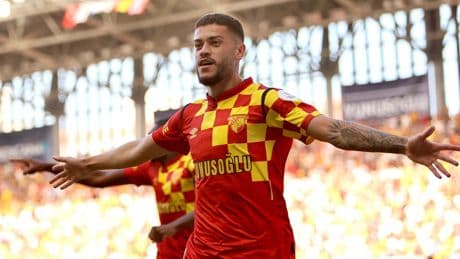 Rekor bedelle Leipzig'e transfer olan Romulo, Göztepe'de iz bıraktı